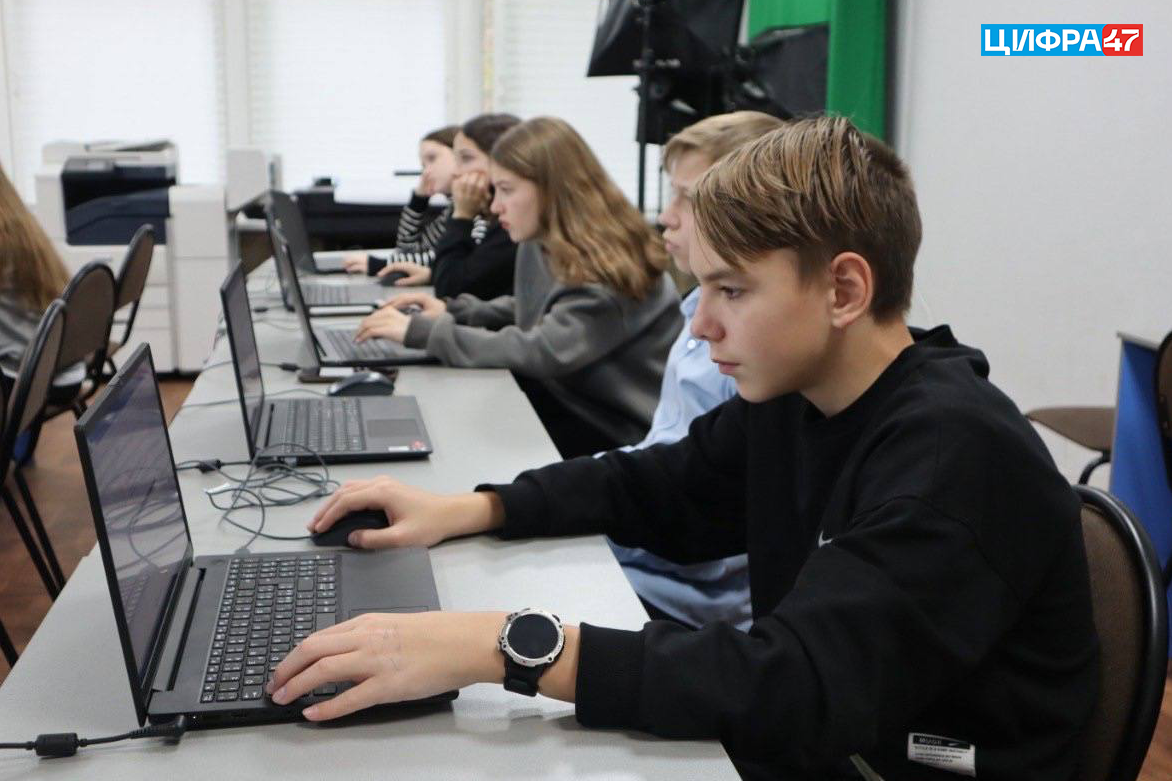 Ленинградские школьники погрузились в мир ИИ-агентов